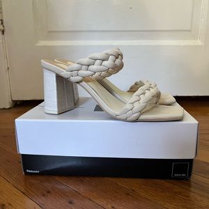 Dolce Vita PAILY sandal in ivory size 10
